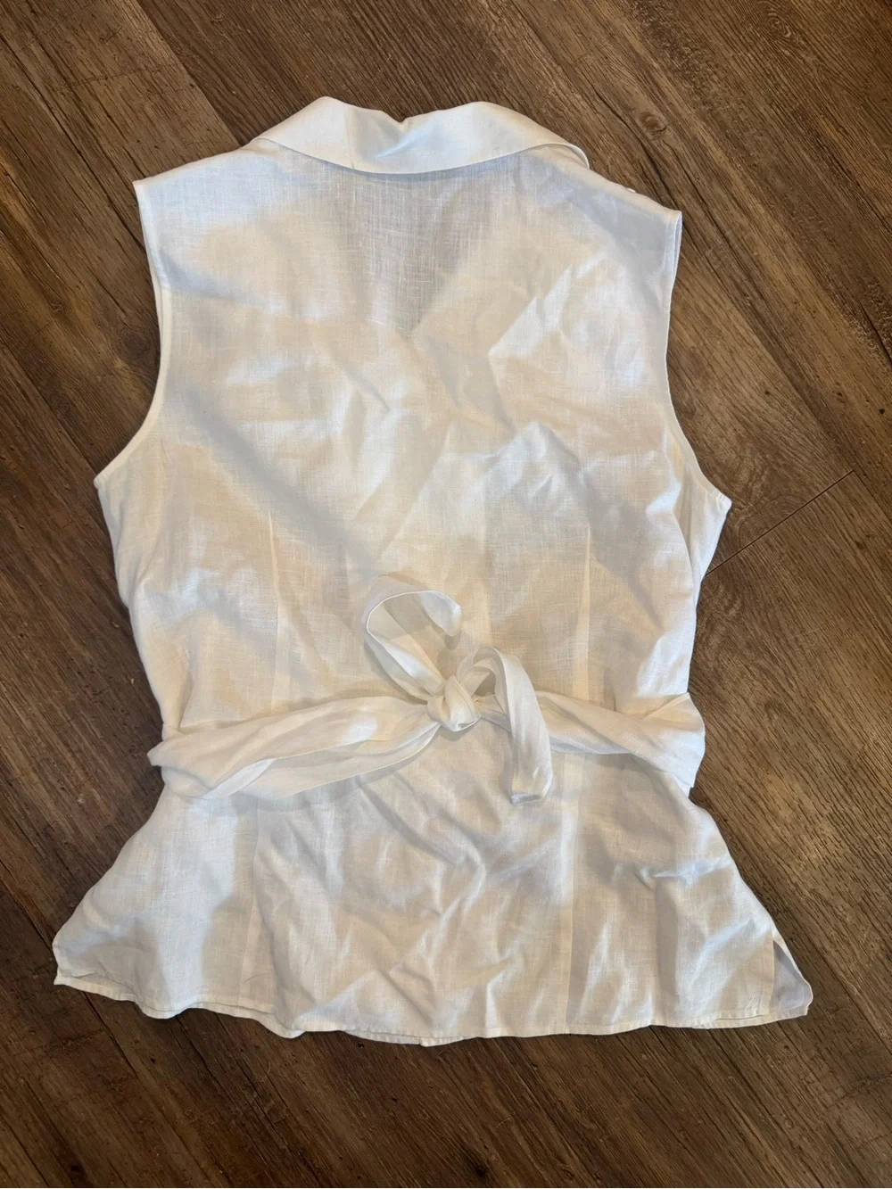 Lafayette 148 White Floral Appliqué Sleeveless Linen Button-Up Shirt Sz 12 - Picture 3 of 6